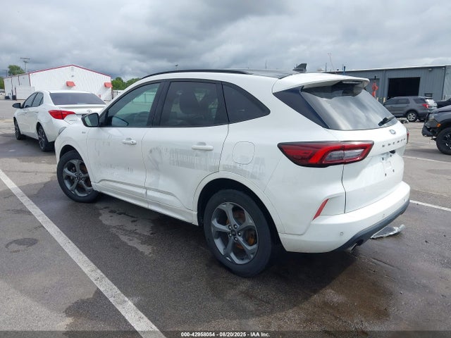 1FMCU9MN7PUA39467 Ford dragon gtdi