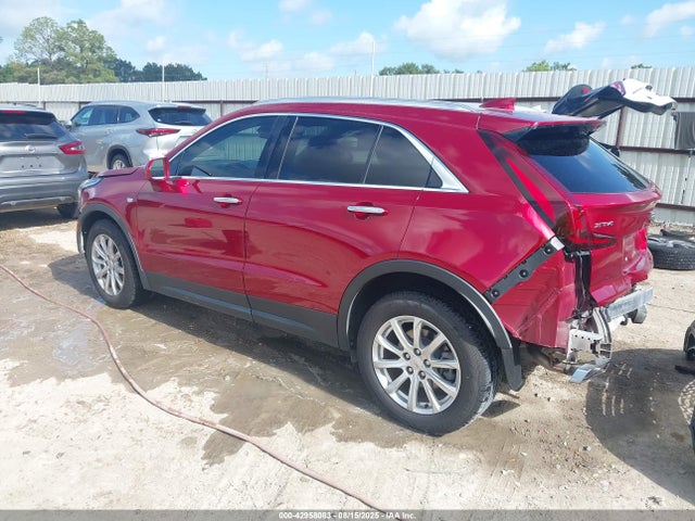 2019 CADILLAC XT4 1GYAZAR44KF133683 Photo 2