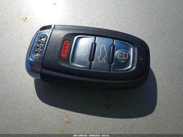 2010 AUDI A5 WAUVFAFH0AN022427 Photo 10