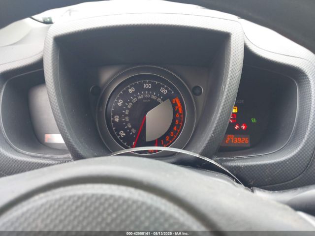 2011 SCION XD JTKKU4B4XB1011646 Photo 6