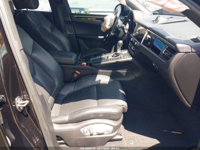 2019 PORSCHE MACAN WP1AB2A53KLB30455 Photo 4