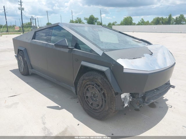 2024 TESLA CYBERTRUCK 7G2CEHEE3RA032760 Photo 0