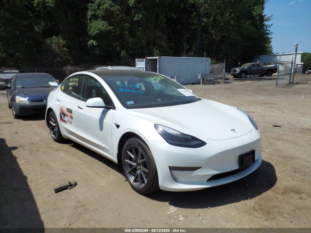 2022 TESLA MODEL 3 5YJ3E1EB2NF129106 Photo 0