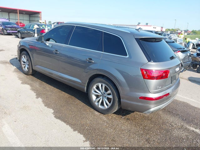 2017 AUDI Q7 WA1AAAF76HD041131 Photo 2