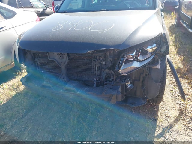 WVGUV7AX6HW504886 Volkswagen 2.0 tsi