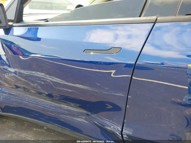 5YJYGDEF9LF001172 Tesla Model Y