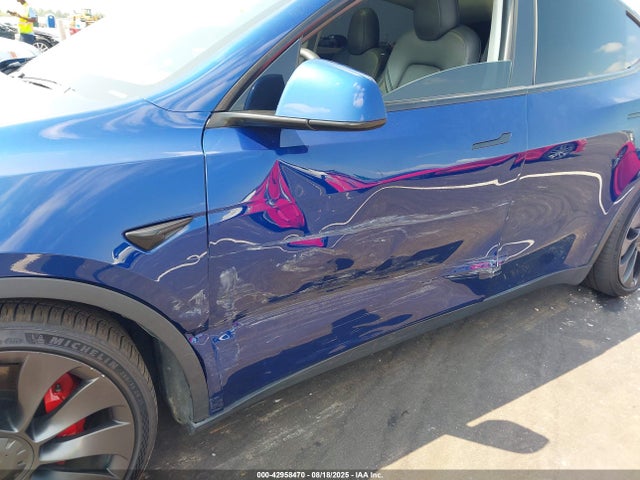 2020 TESLA MODEL Y 5YJYGDEF9LF001172 Photo 5