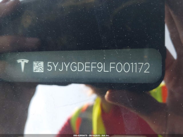 2020 TESLA MODEL Y 5YJYGDEF9LF001172 Photo 8