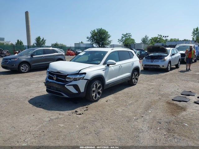 3VVJX7B25NM038305 Volkswagen tsi