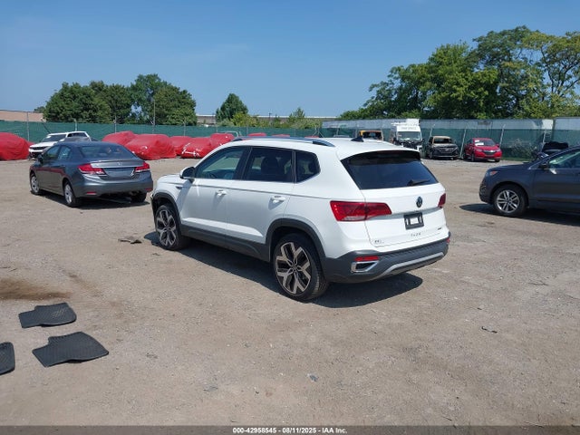 3VVJX7B25NM038305 Volkswagen tsi