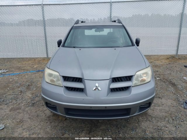 2005 MITSUBISHI OUTLANDER JA4LX31F55U018016 Photo 5