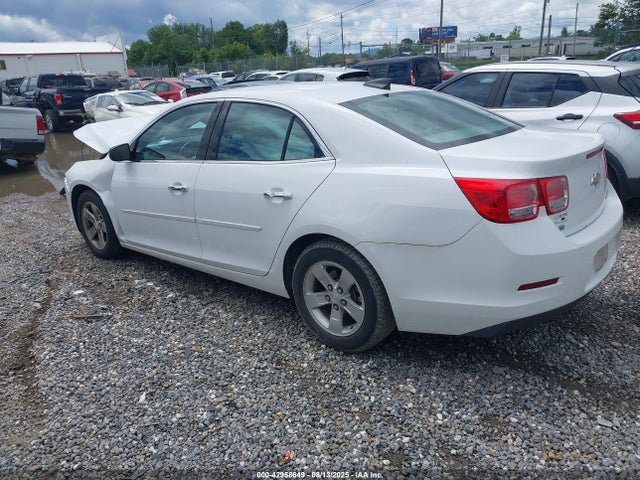 Chevrolet MALIBU LS 2015 1G11B5SL2FF194936 Image 3