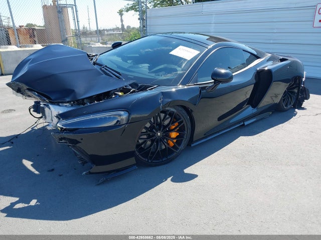 Mclaren 2022 2022 SBM22GCA4NW001650 Image 2