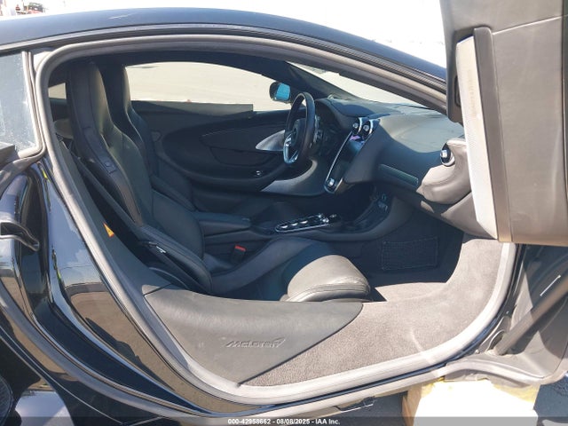 Mclaren 2022 2022 SBM22GCA4NW001650 Image 5