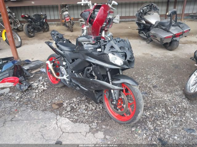 2021 YAMAHA YZFR3 MH3RH18Y4MK006816