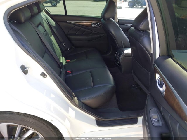JN1EV7AP4JM359618 Infiniti 2018