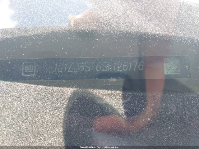 1G1ZD5ST6SF126176 Chevrolet lfv