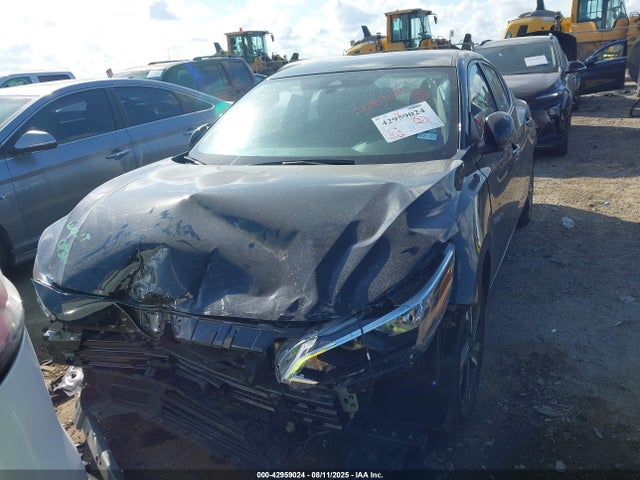 3N1AB8CV1SY308830 Nissan 2025