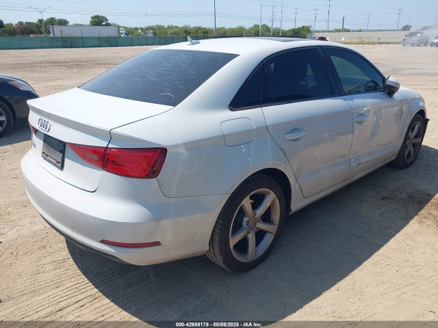 2015 AUDI A3 WAUACGFF4F1005296 Photo 3