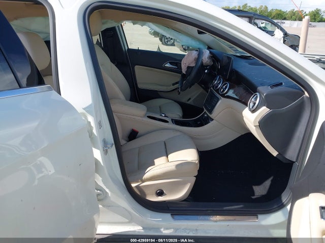 WDCTG4EB5HJ331618 Mercedes-Benz m270