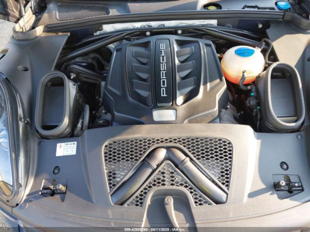 2017 PORSCHE MACAN WP1AG2A50HLB55002 Photo 9