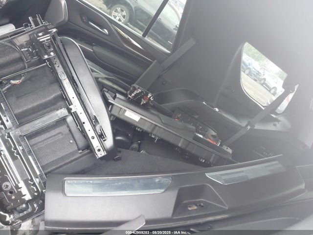 Cadillac l87 2023 1GYS4DKL3PR327388 Image 12