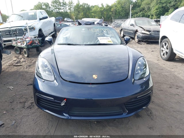 Porsche 718 Boxster 2017 WP0CB2A82HS241596 Image 12