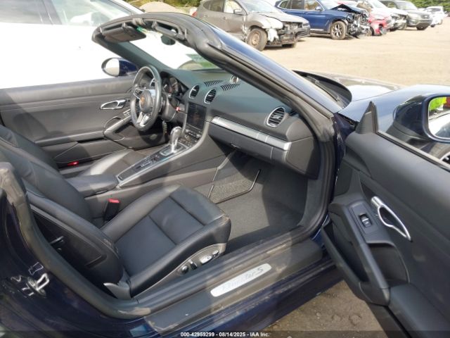 2017 PORSCHE 718 BOXSTER WP0CB2A82HS241596 Photo 4