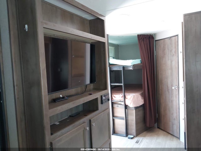 4YDT2852XJH937289 Dutchman 2018
