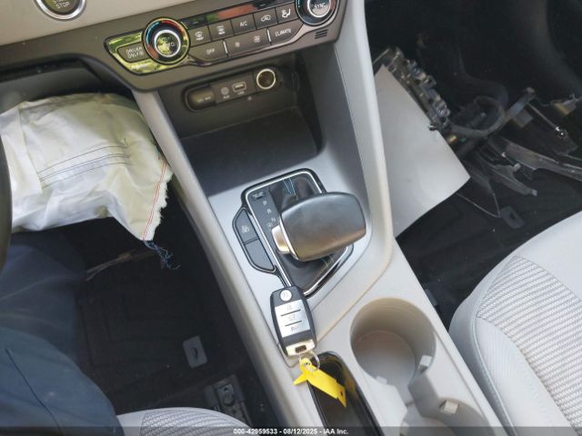 2019 KIA NIRO PLUG-IN HYBRID KNDCM3LD9K5343834 Photo 10