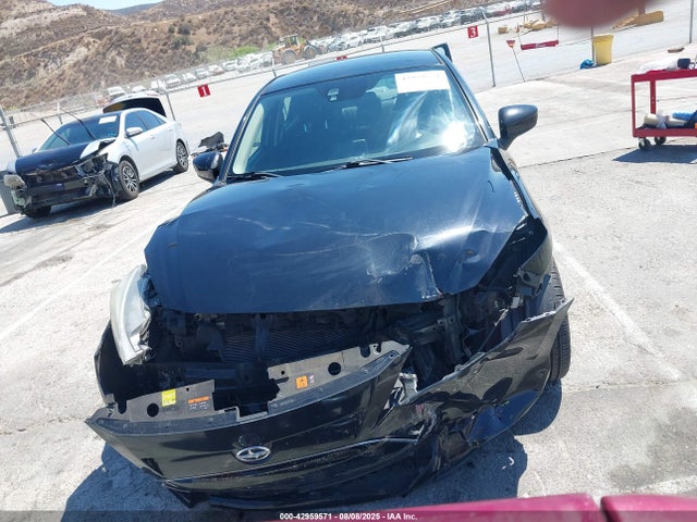 3MYDLBZV1GY132933 Scion p5v