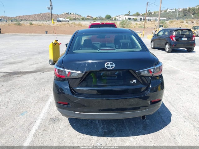 3MYDLBZV1GY132933 Scion p5v