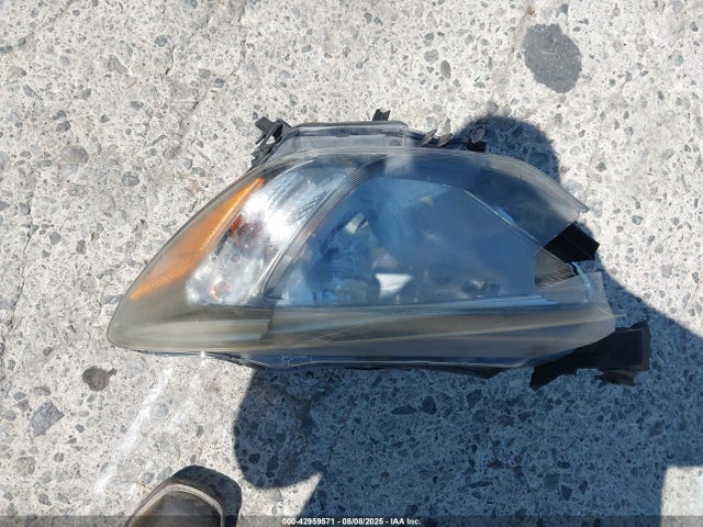 3MYDLBZV1GY132933 Scion p5v