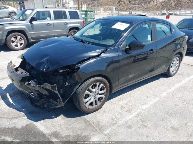 3MYDLBZV1GY132933 Scion p5v