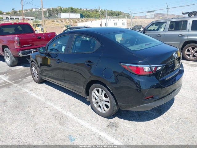 3MYDLBZV1GY132933 Scion p5v