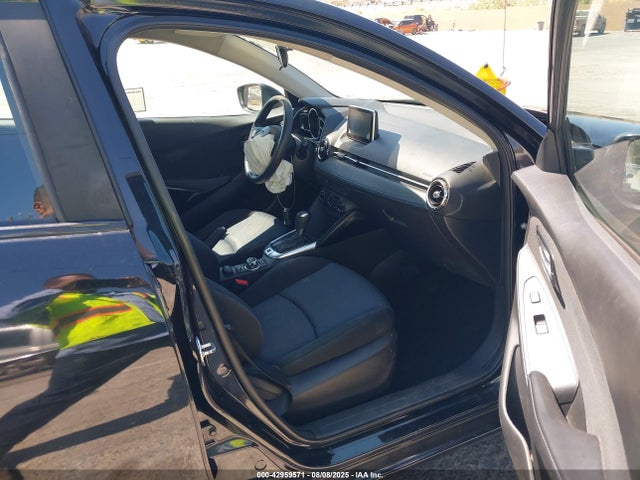 3MYDLBZV1GY132933 Scion p5v