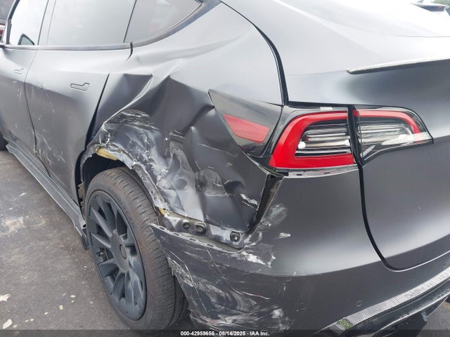 5YJYGDEE0MF258469 Tesla Model Y