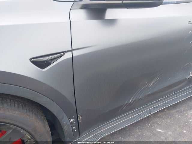 5YJYGDEE0MF258469 Tesla Model Y