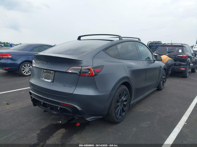 2021 TESLA MODEL Y 5YJYGDEE0MF258469 Photo 3