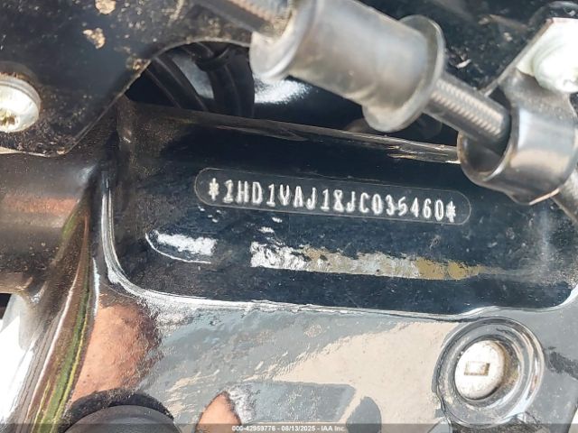 2018 HARLEY-DAVIDSON FLHC 1HD1YAJ18JC035460 Photo 9