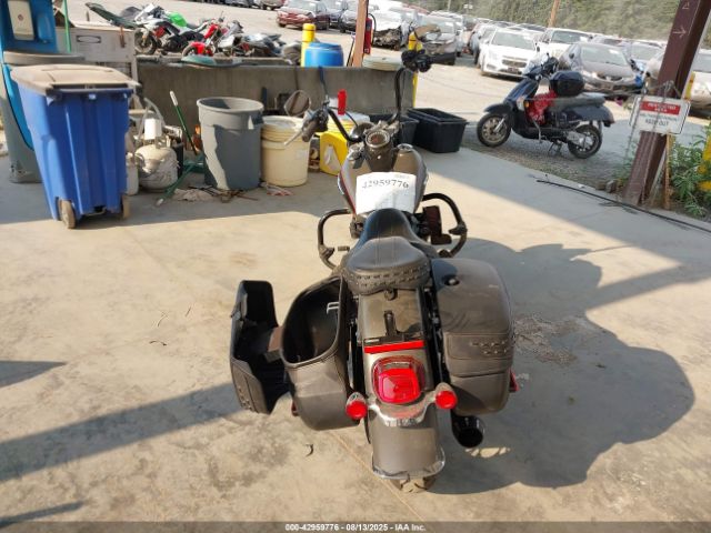 2018 HARLEY-DAVIDSON FLHC 1HD1YAJ18JC035460 Photo 5