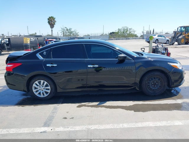 1N4AL3AP8HN306148 Nissan 2017
