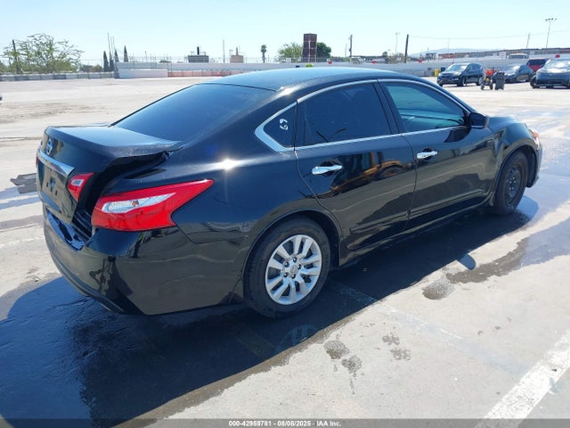 1N4AL3AP8HN306148 Nissan 2017