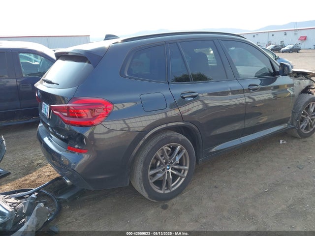 5UXTY5C03M9F33204 BMW X3