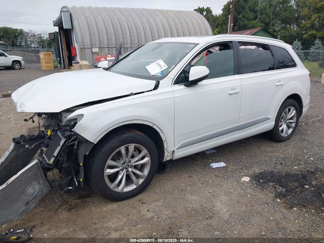 2019 AUDI Q7 WA1AAAF7XKD013985 Photo 1