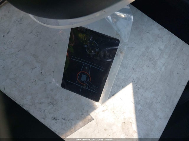 2023 TESLA MODEL Y 7SAYGDED9PF947859 Photo 10