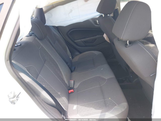 Ford 2015 2015 3FADP4BJ8FM132624 Image 8