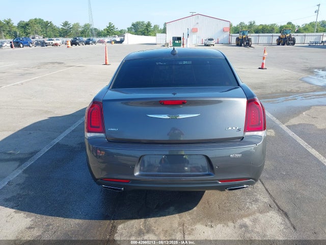 2C3CCAGG2JH256378 Chrysler 300