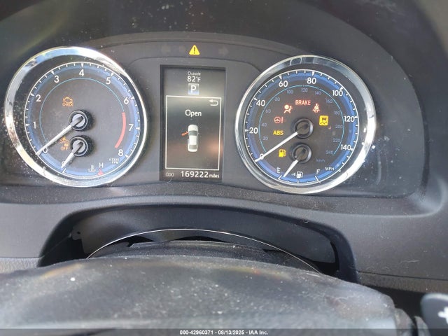 42960371 :رقم المزاد ، 2T1BURHE5HC777390 vin ، 2017 Toyota Corolla Se مزاد بيع