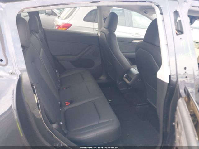 2024 TESLA MODEL Y 7SAYGDED2RA317178 Photo 7
